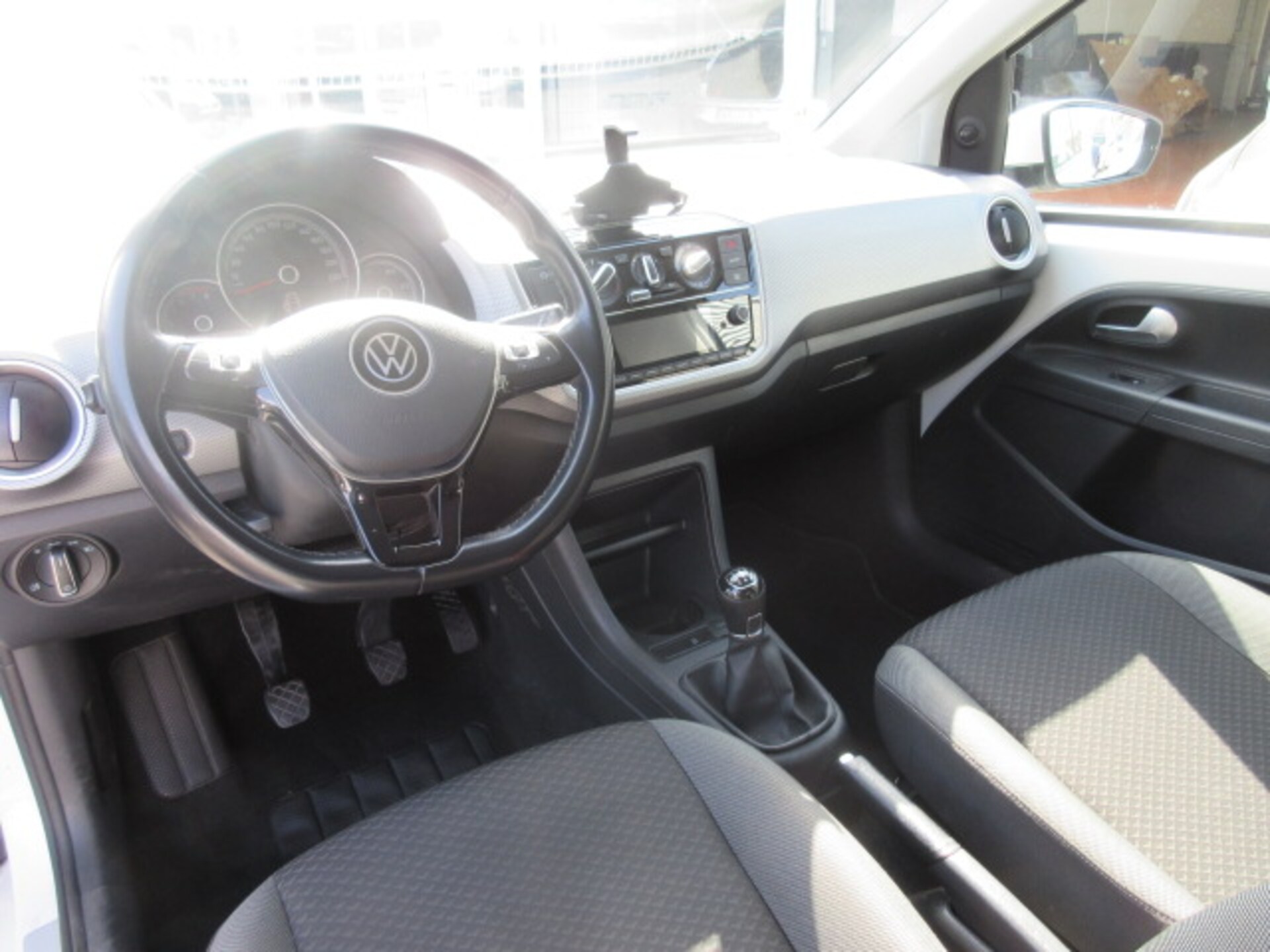 Volkswagen up! ACTIVE
