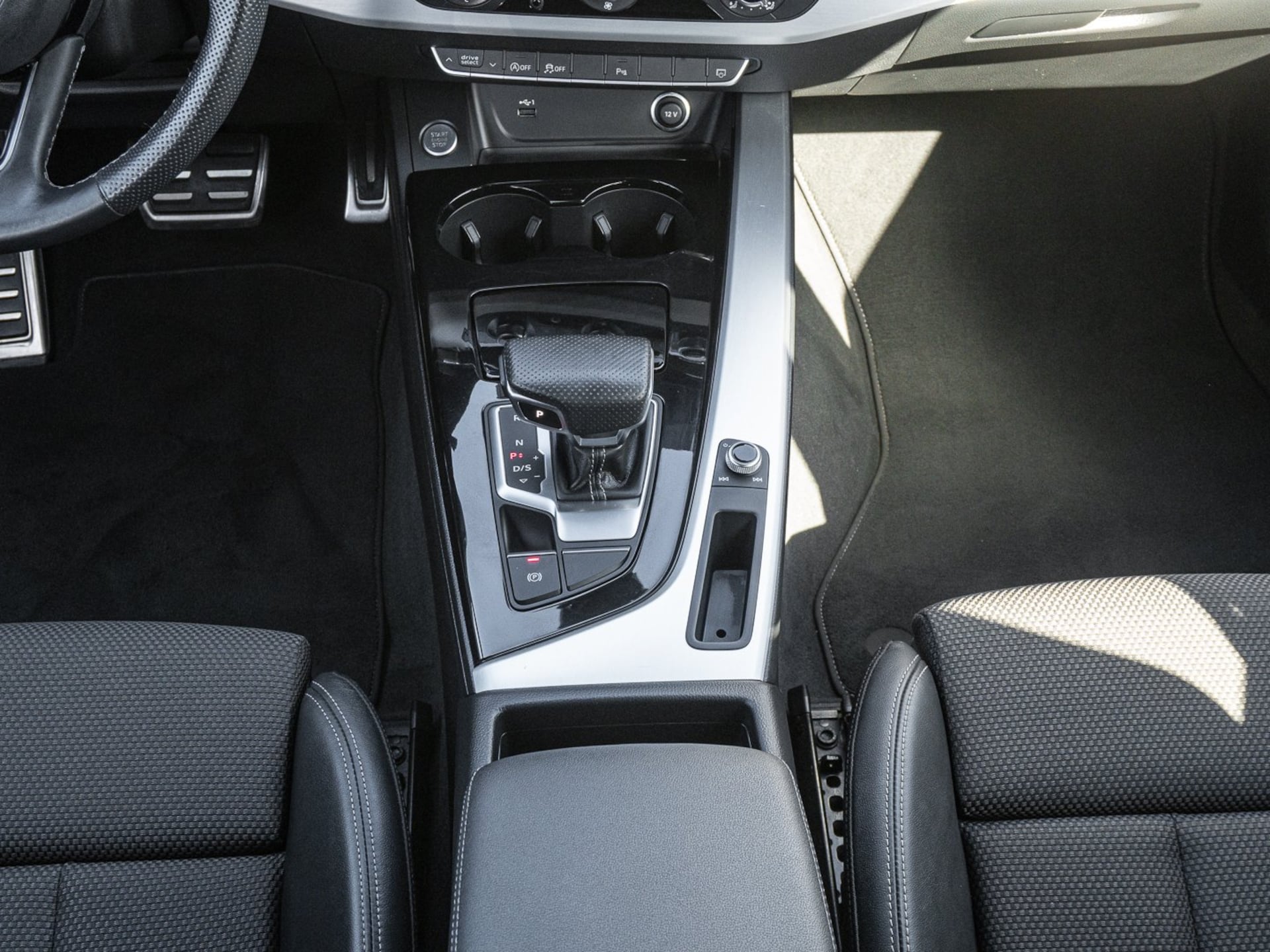 Audi A4 Avant S line