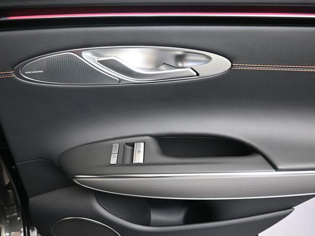 2026 GENESIS GV70 Sport Advanced - Photo 15