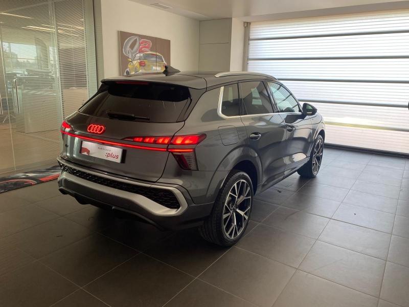 Image about Audi Q3 e-hybrid Design e-hybrid 272 ch S tronic