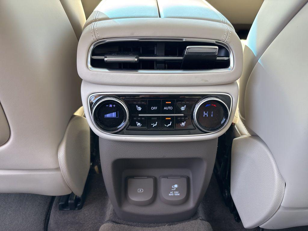 2024 GENESIS GV80 - Photo 14