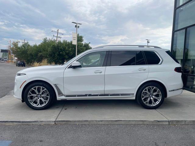 2025 BMW X7