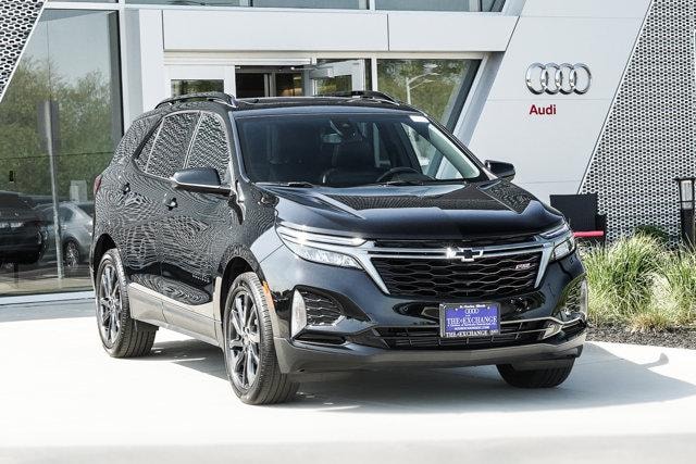 Used 2022 Chevrolet Equinox RS with VIN 2GNAXWEV6N6128174 for sale in Saint Charles, IL