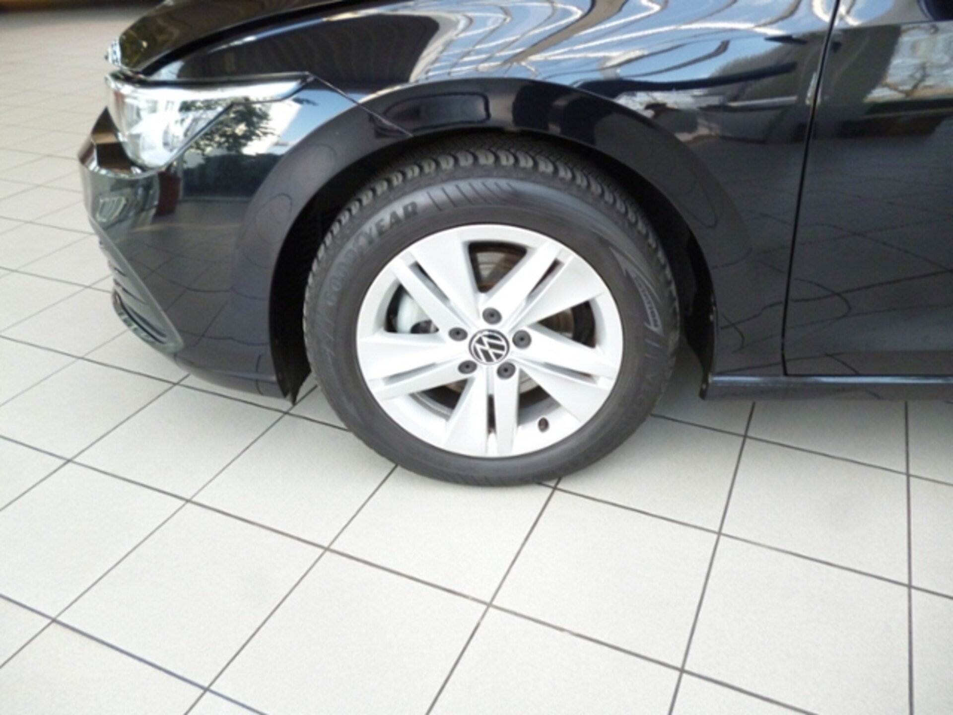 Volkswagen Golf Life