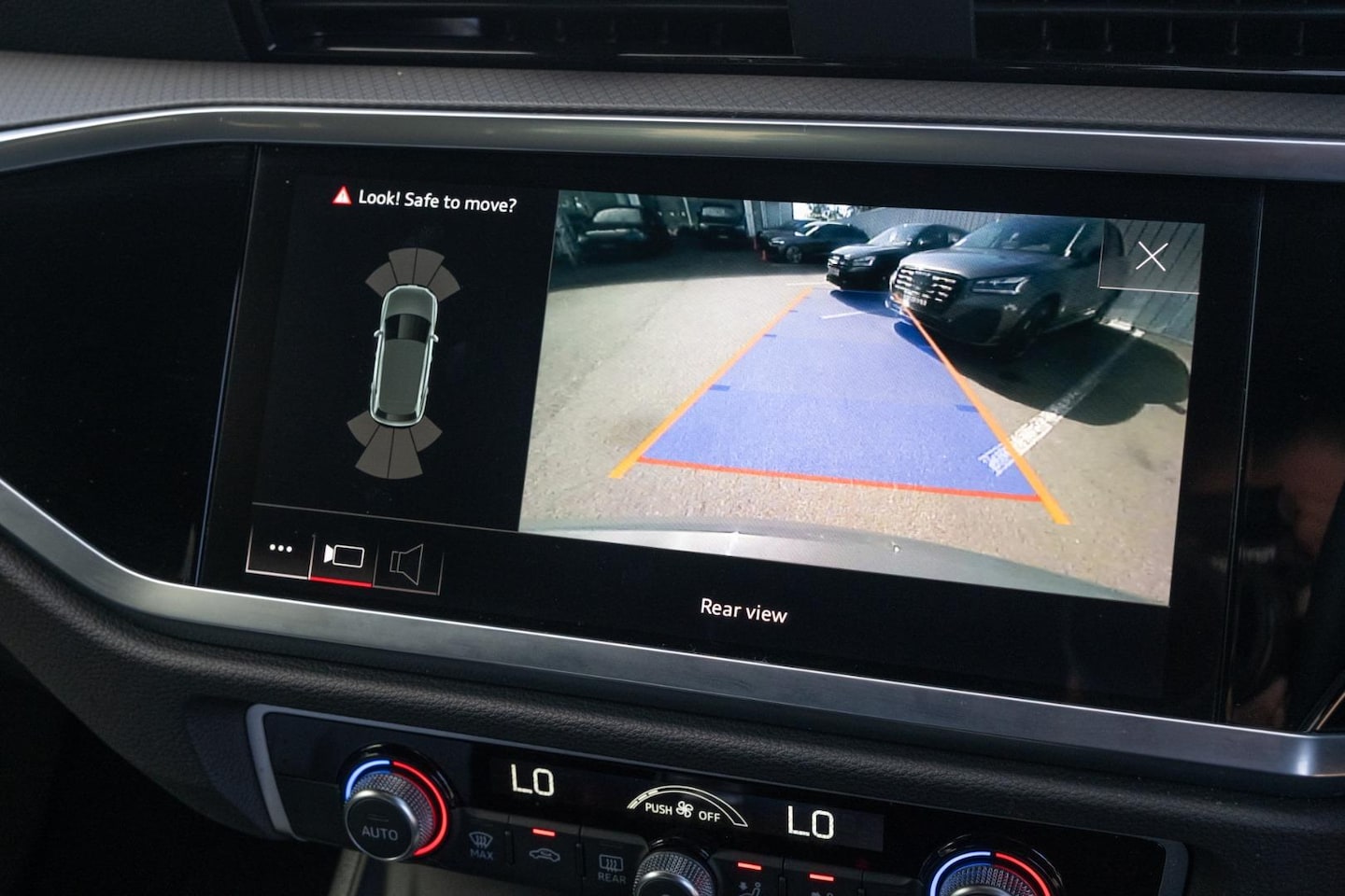 Image about Audi Q3 40 TFSI quattro S tronic