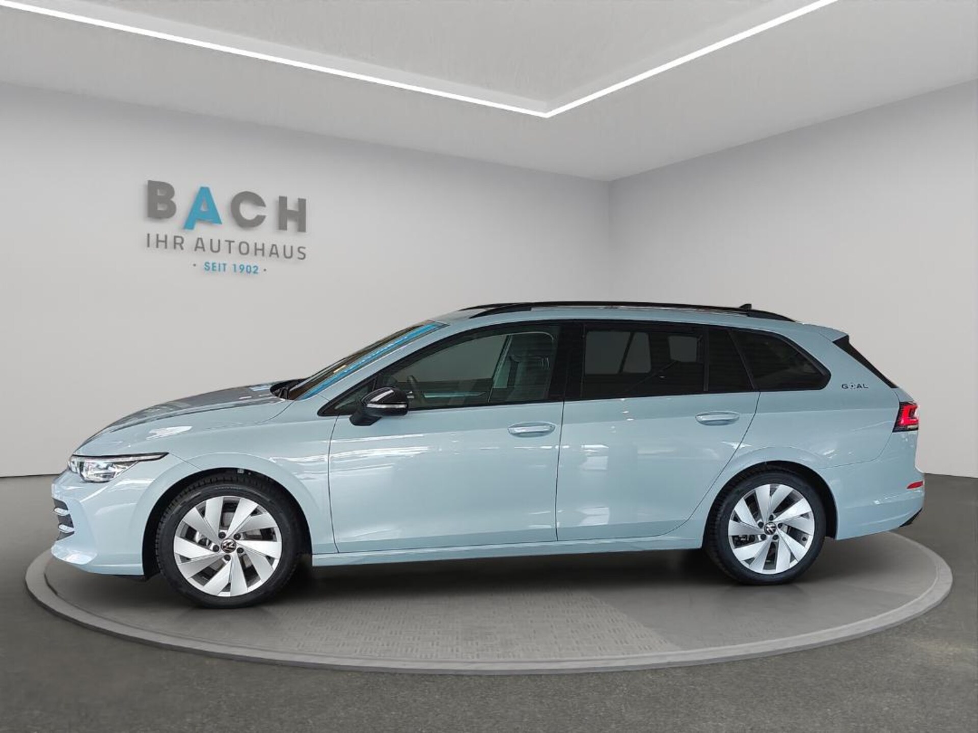Volkswagen Golf Variant Life