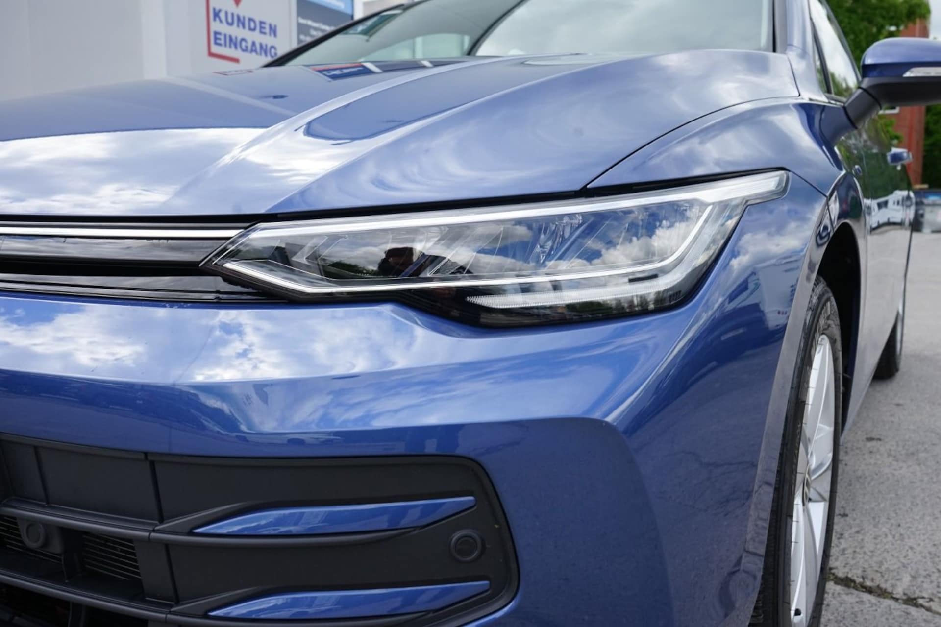 Volkswagen Golf Variant Life