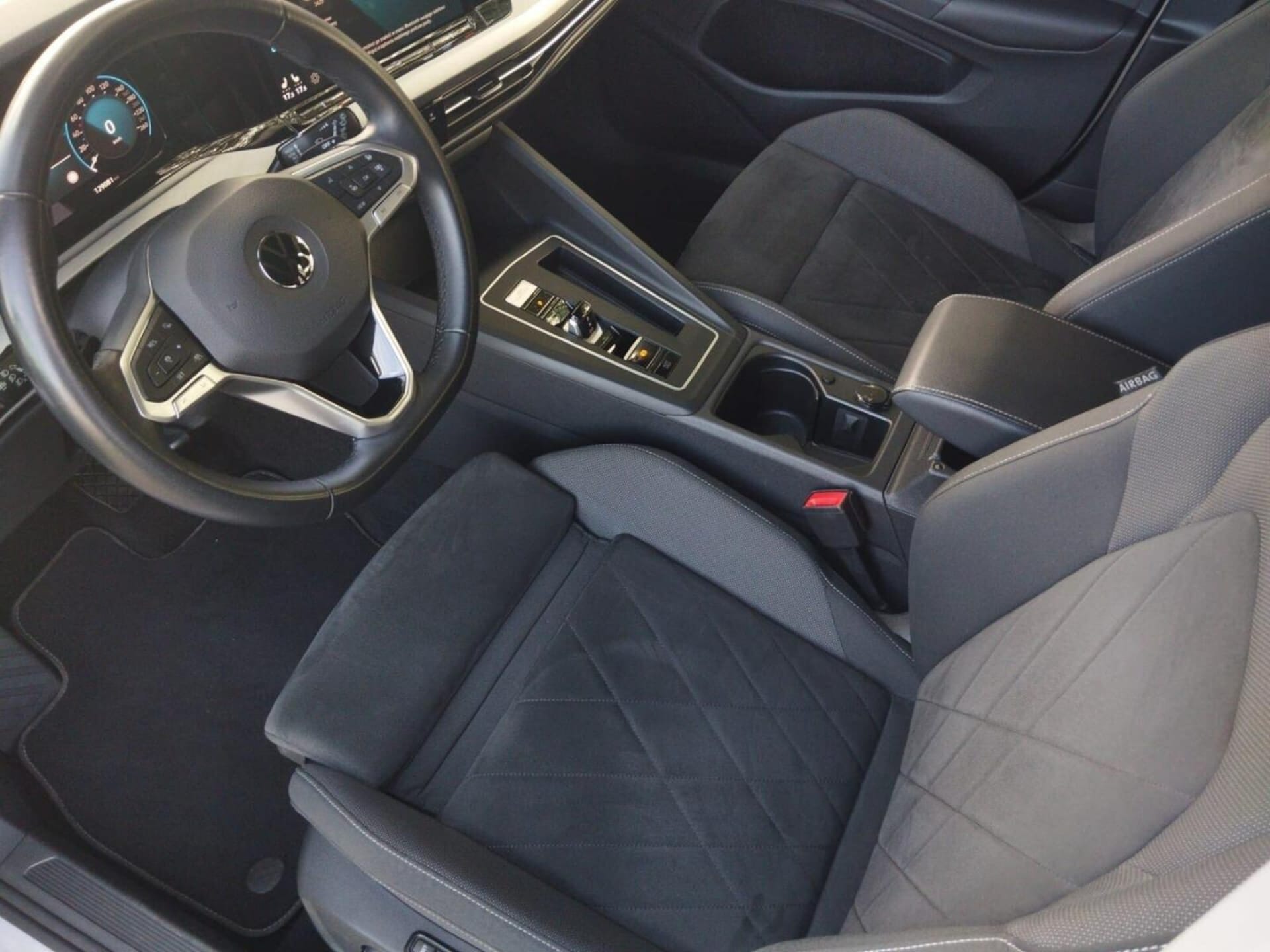 Volkswagen Golf Variant Life