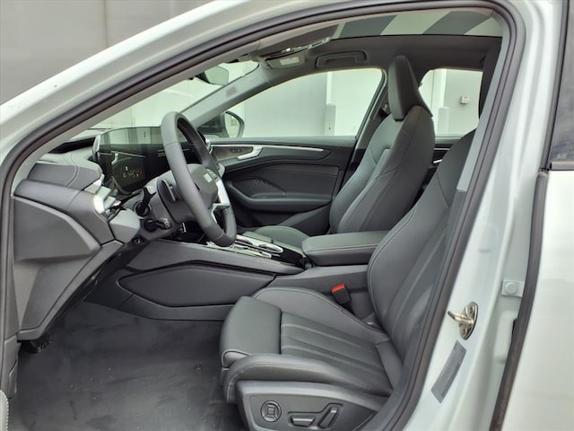 2026 Audi A6 Premium Plus - Photo 10