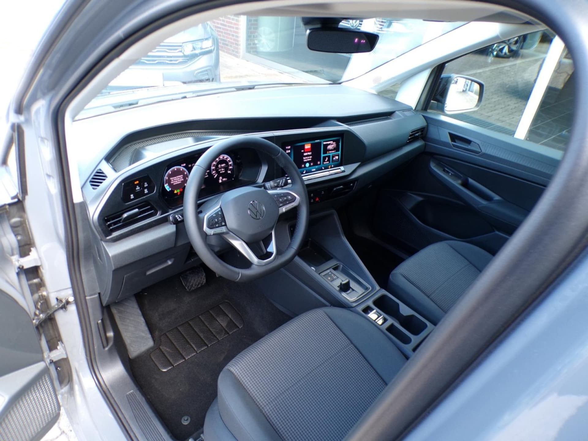 Volkswagen Caddy Basis-Modell