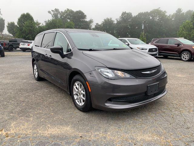 2023 Chrysler Voyager