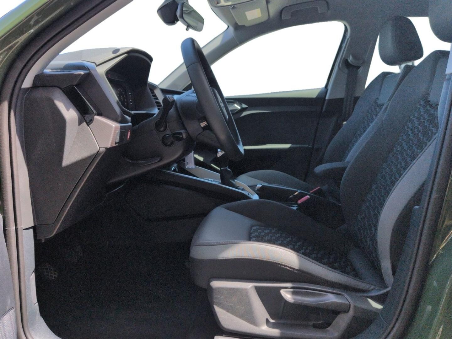Bild über Audi A1 Sportback advanced 30 TFSI Schaltgetriebe - für weitere Informationen kontaktieren Sie den Audi Partner