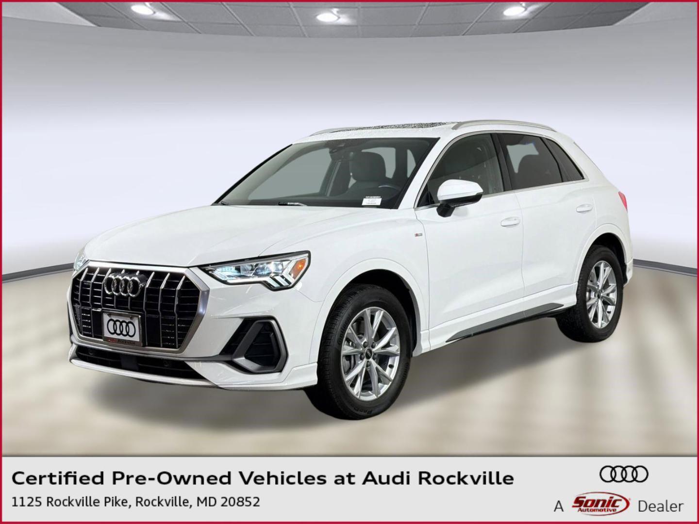 2023 Audi Q3 45 TFSI S Line Premium quattro's photo
