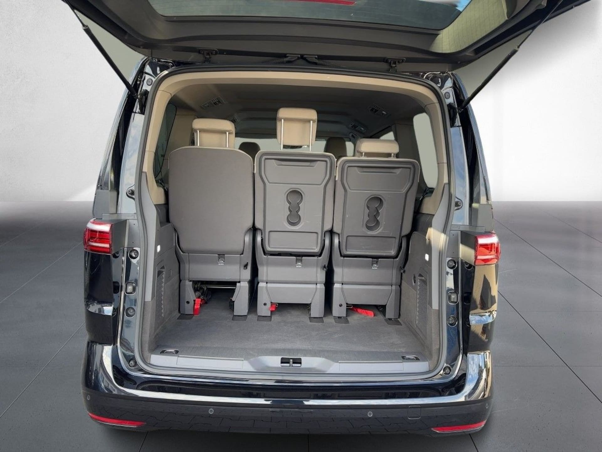 Volkswagen Multivan Langversion Basis-Modell