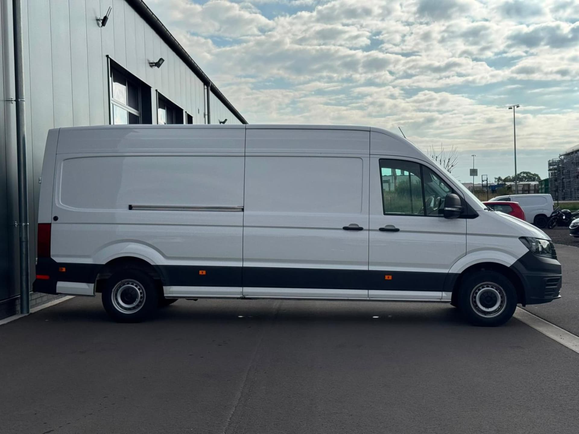 Volkswagen Crafter Kasten langer Radstand