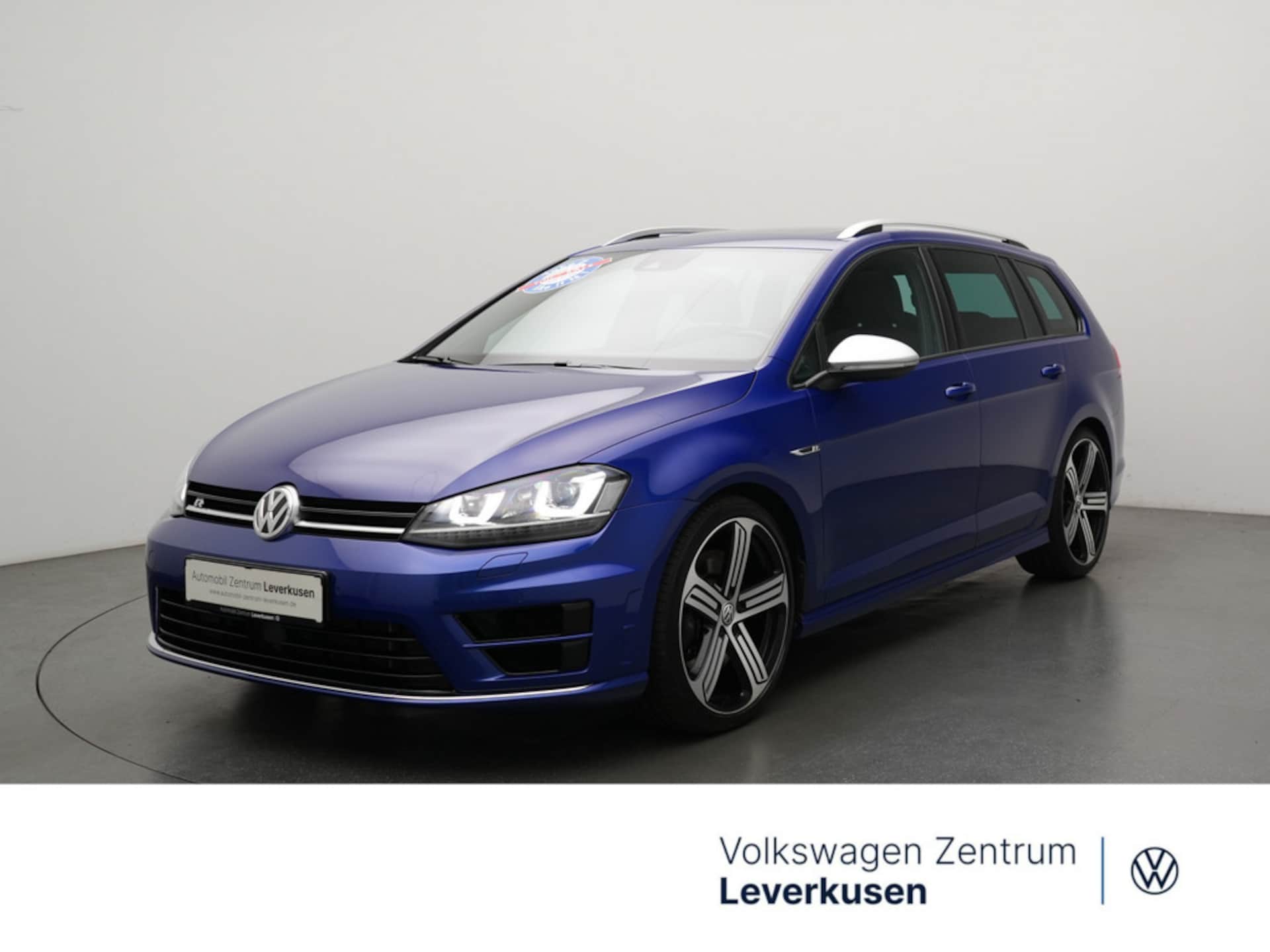 Volkswagen Golf Variant R