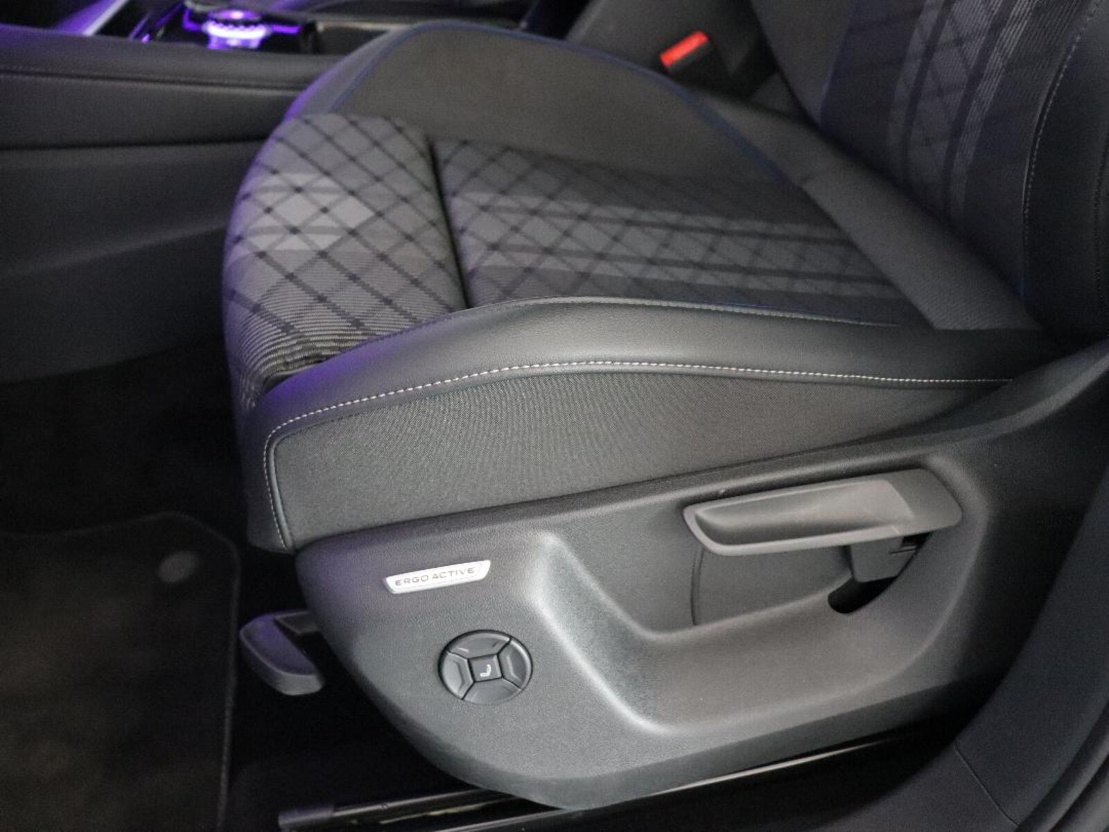Volkswagen Tiguan – Bild 9