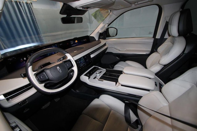 2025 Lincoln Navigator