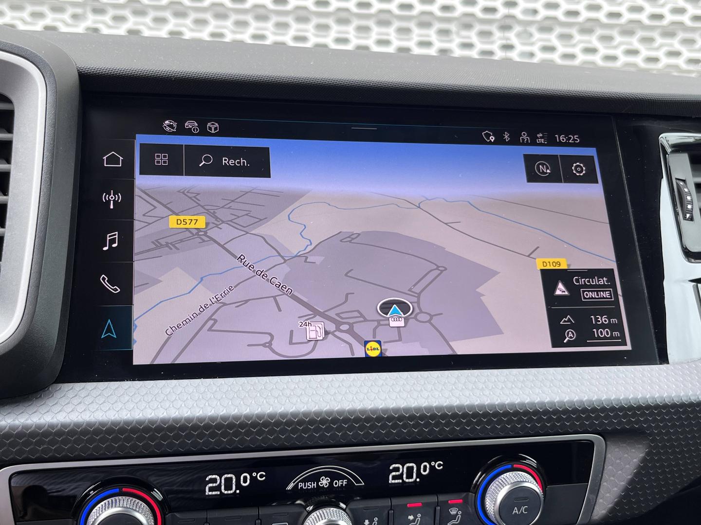 Image about Audi A1 Sportback Business Line 25 TFSI 70 kW (95 ch) 5 vitesses