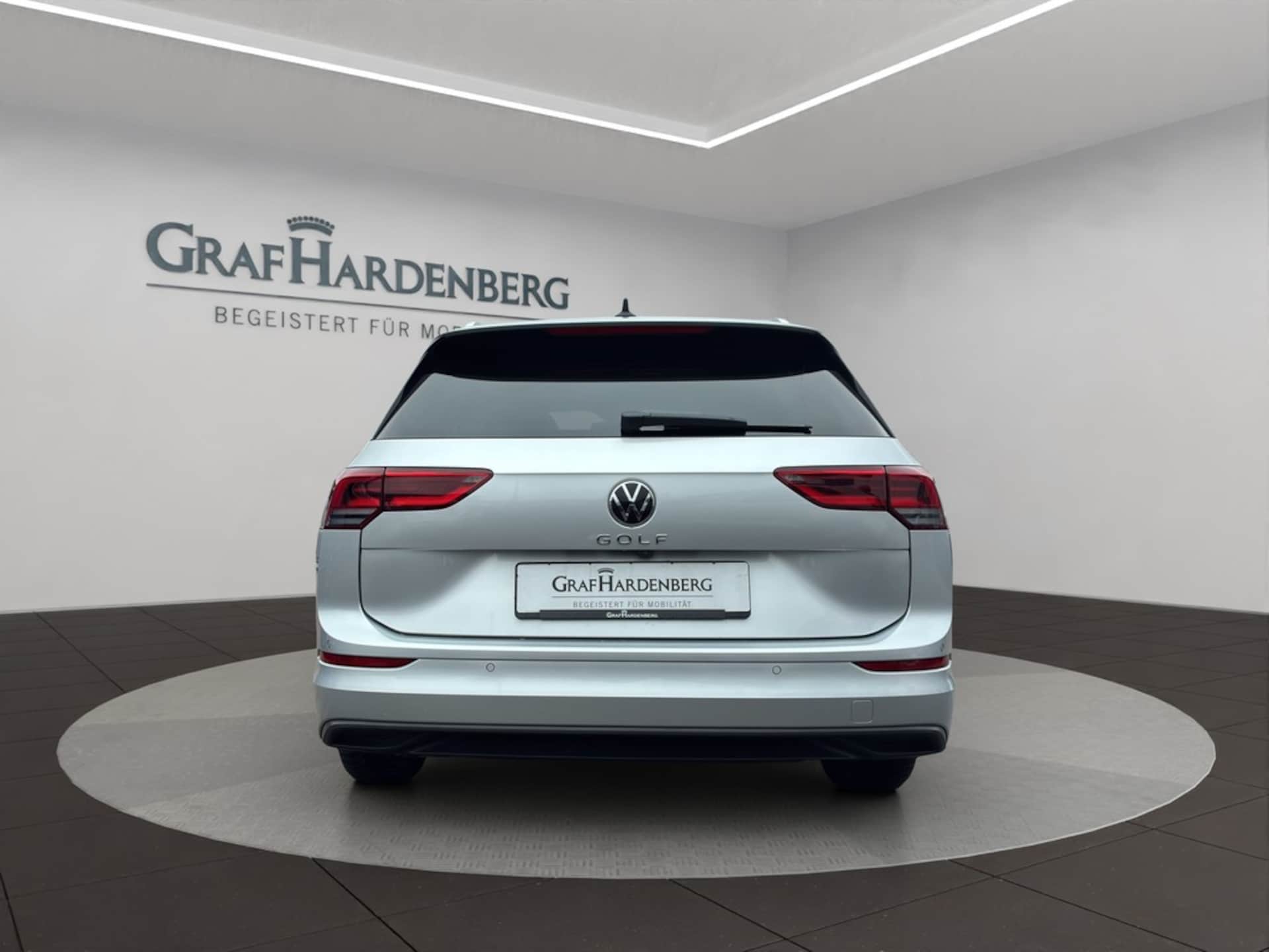Volkswagen Golf Variant Life