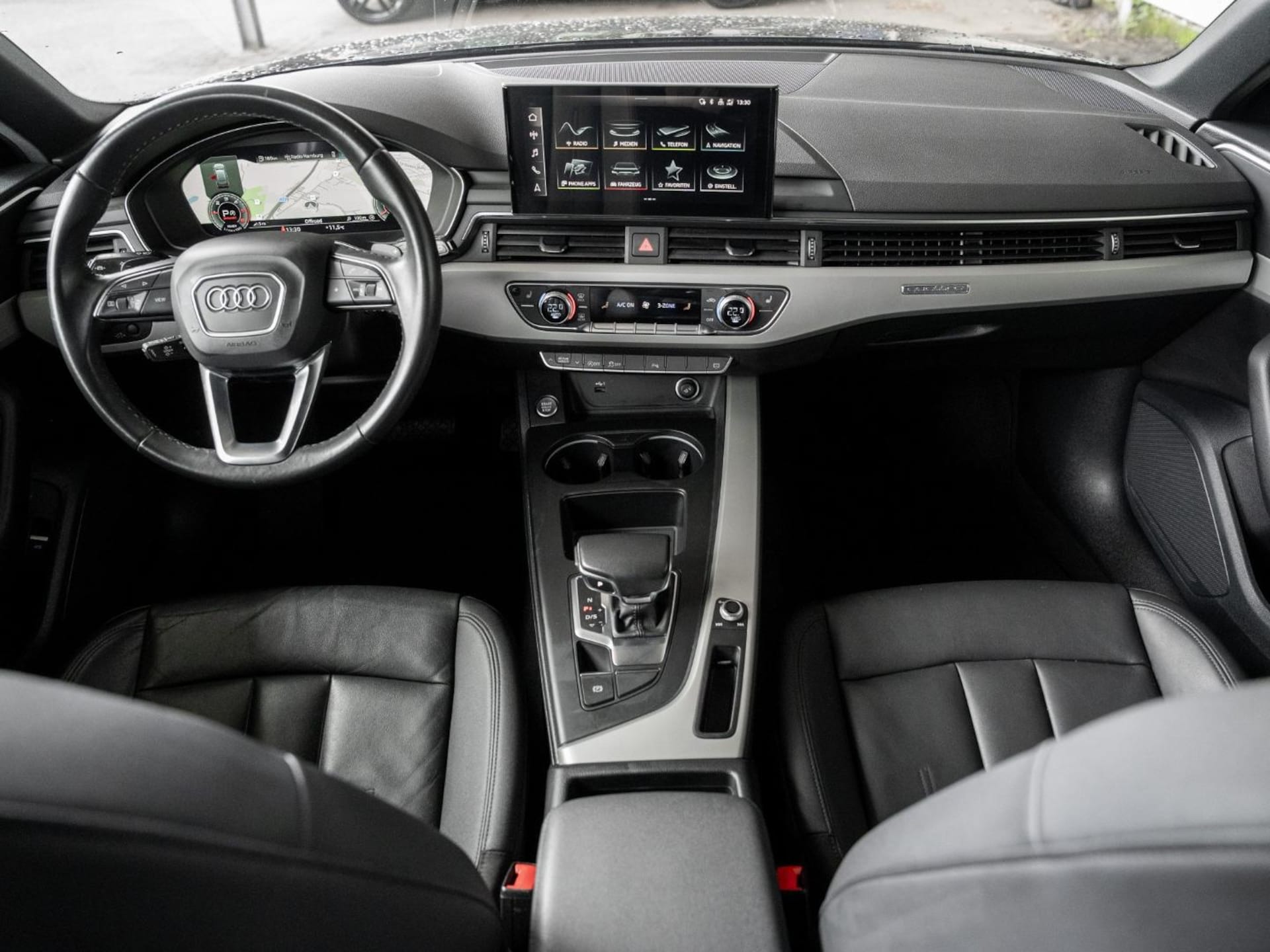Audi A4 Avant S line
