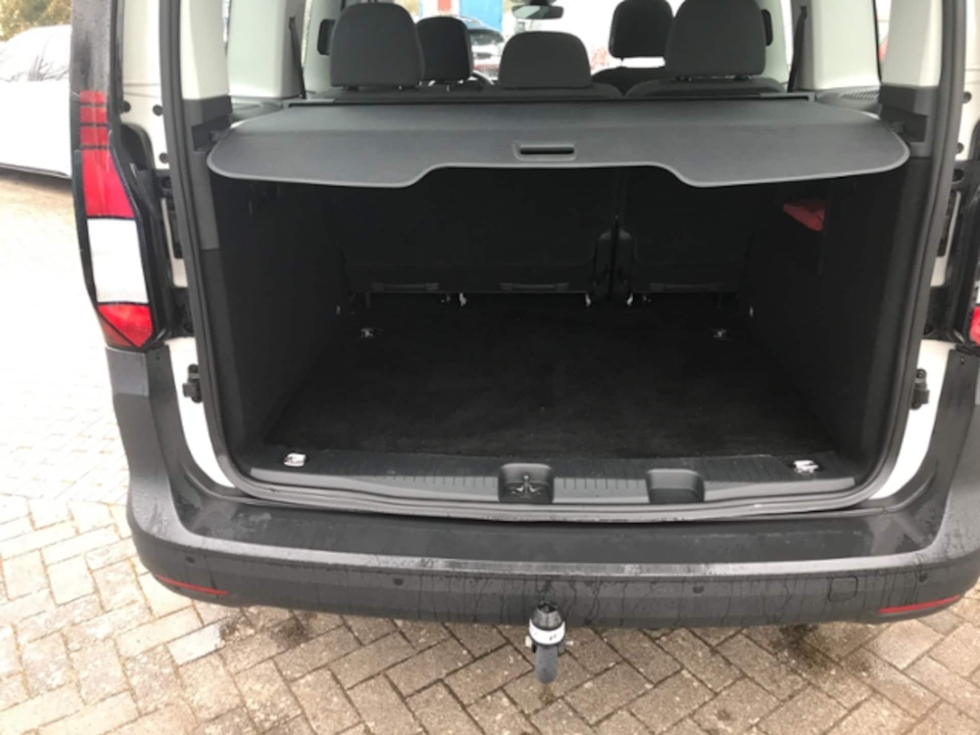 Volkswagen Caddy Basis-Modell