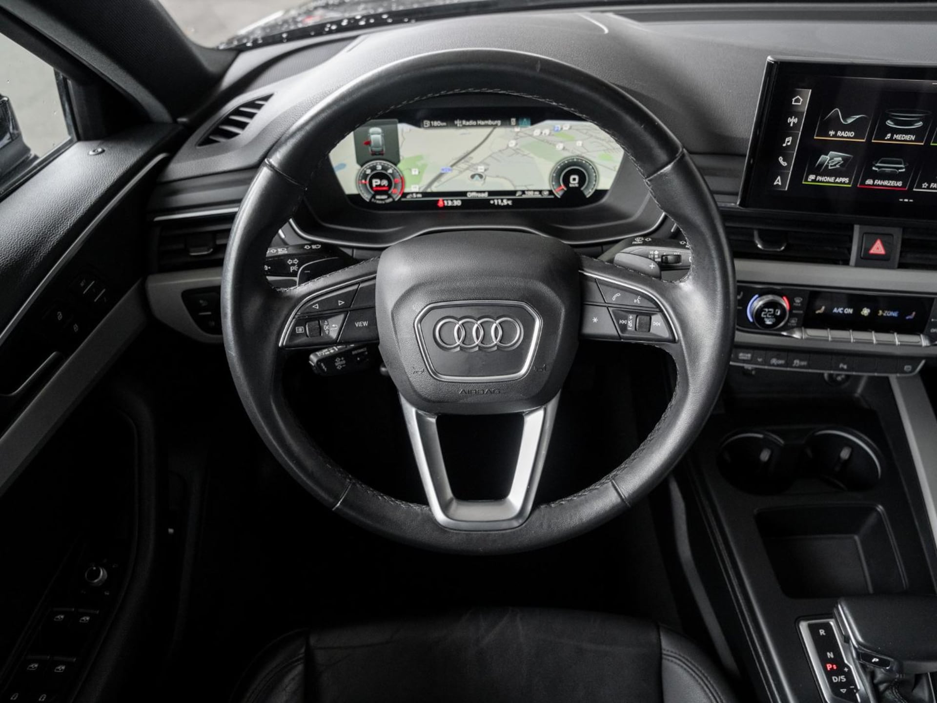 Audi A4 Avant S line