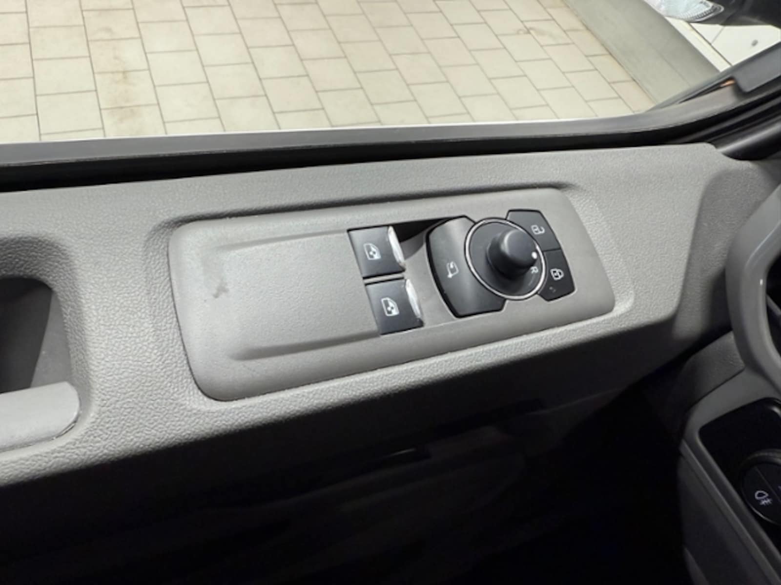 Volkswagen Caravelle – Bild 18