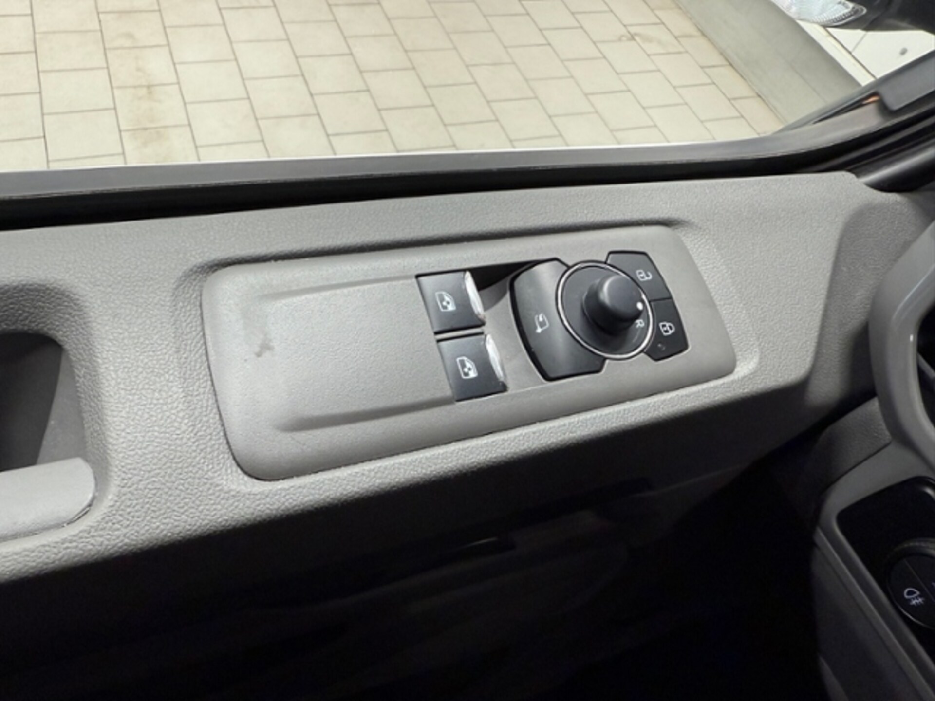 Volkswagen Caravelle Style