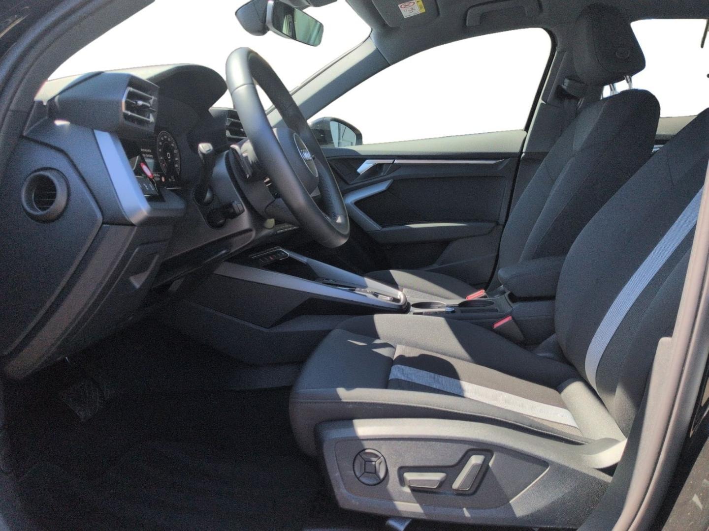 Bild über Audi A3 Limousine TFSI 110 kW S tronic - für weitere Informationen kontaktieren Sie den Audi Partner