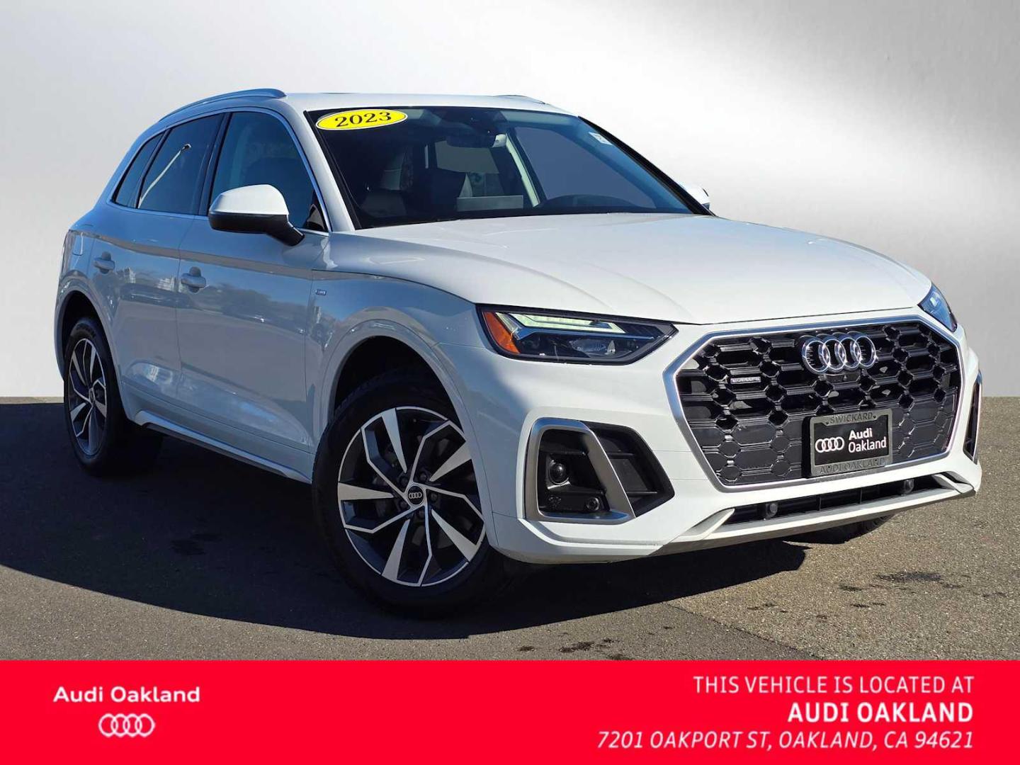 2023 Audi Q5 45 Premium Plus's photo