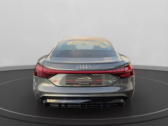 Audi e-tron GT RS