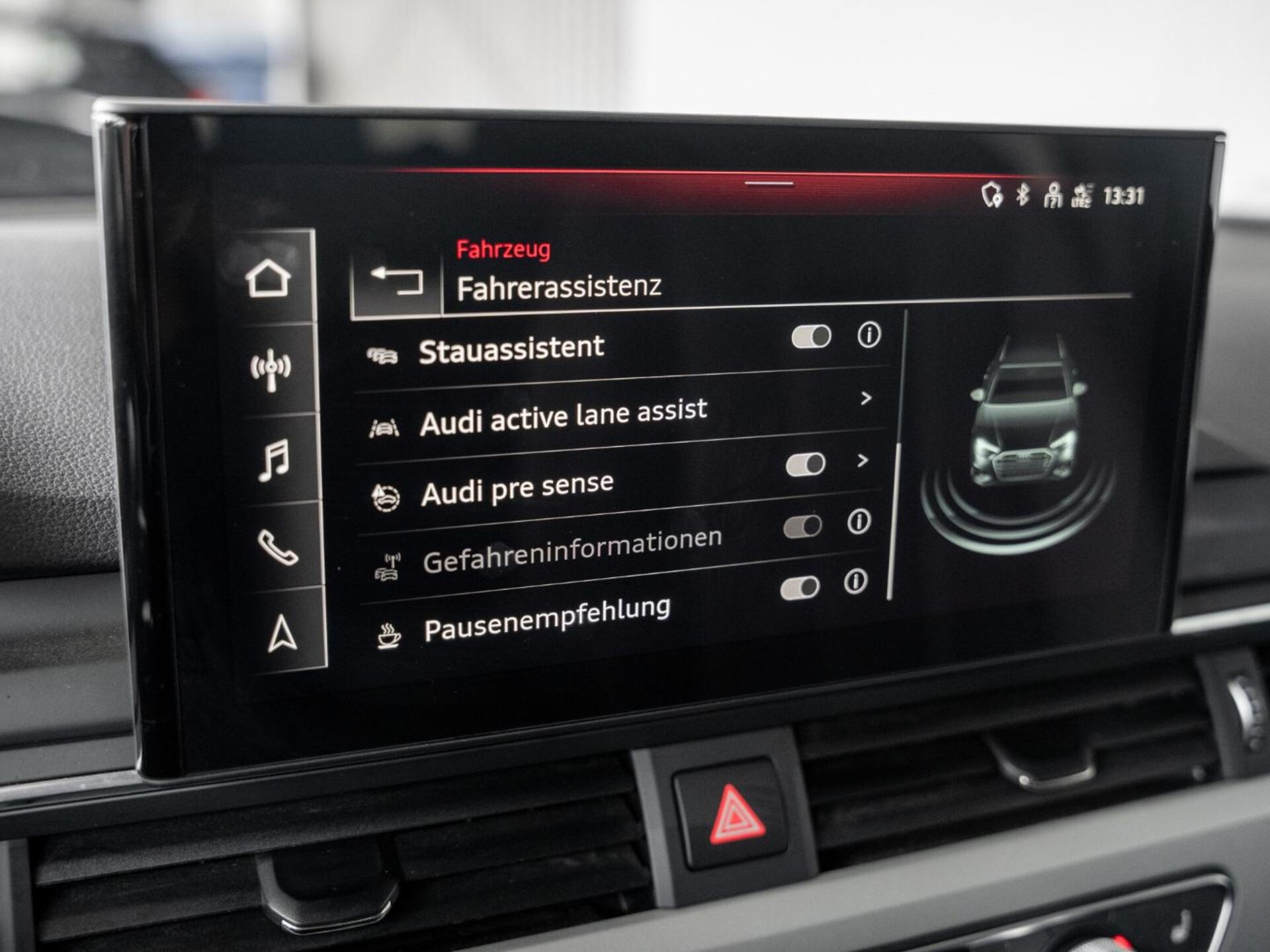 Audi A4 Avant S line