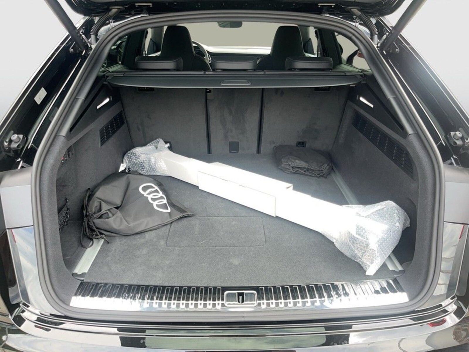 Audi Q8 – Bild 16