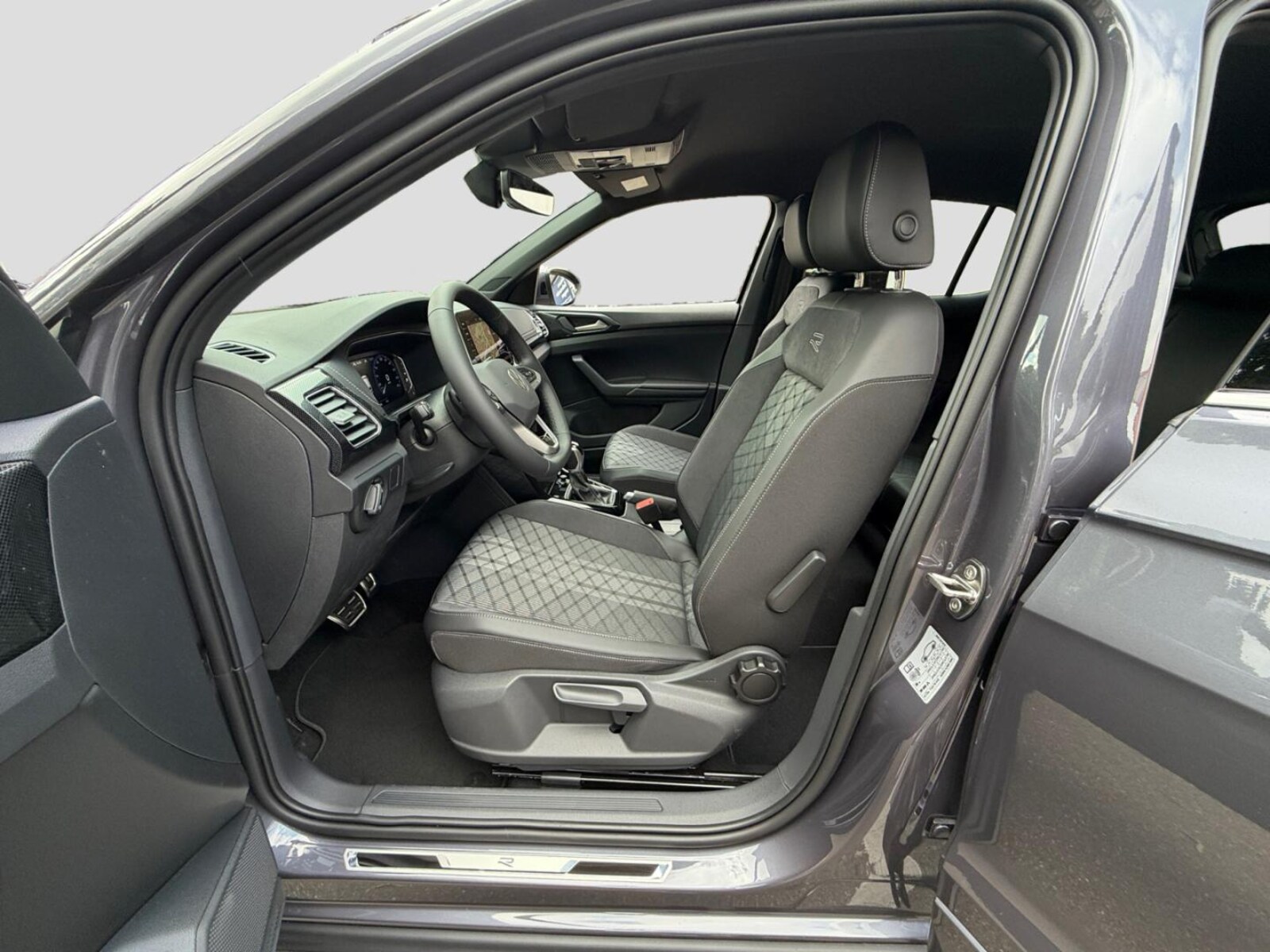 Volkswagen T-Cross – Bild 9