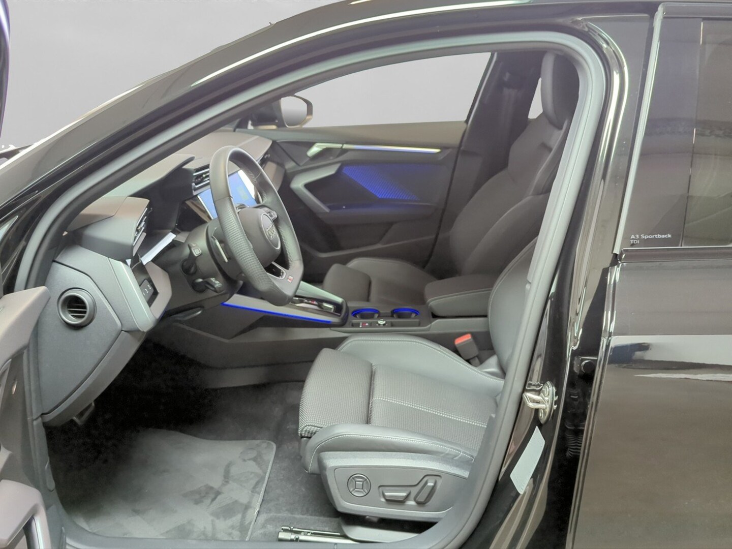 Bild über Audi A3 Sportback S line 35 TDI S tronic - für weitere Informationen kontaktieren Sie den Audi Partner