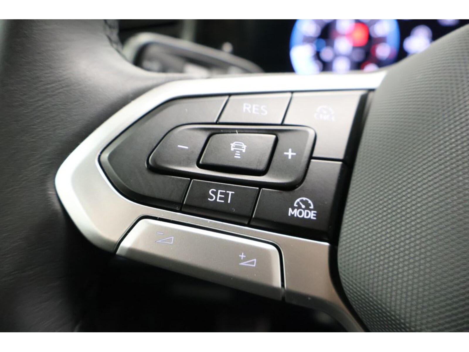 Volkswagen Tiguan – Bild 18