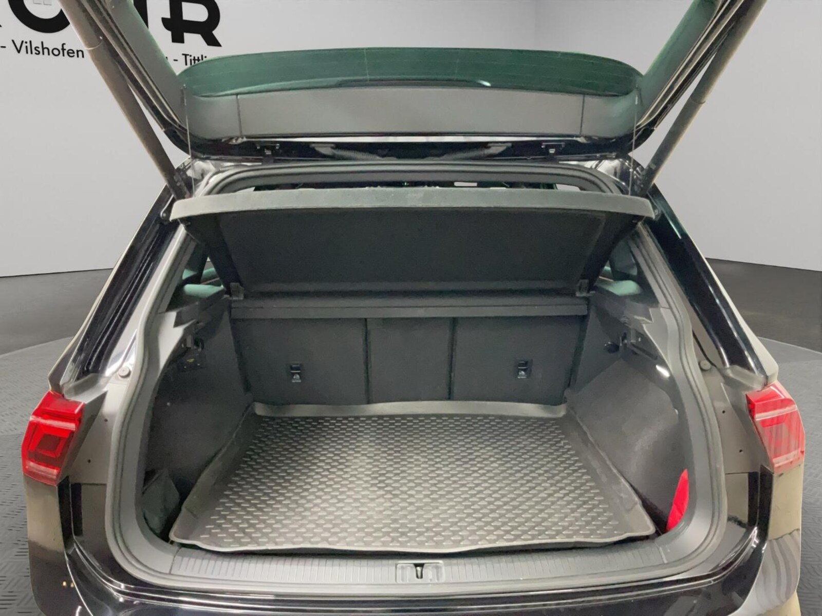 Volkswagen Tiguan – Bild 8