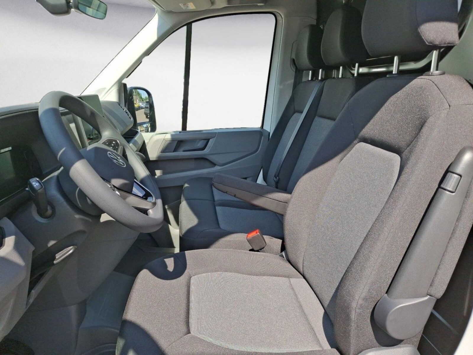 Volkswagen Crafter Kasten mittlerer Radstand – Bild 7
