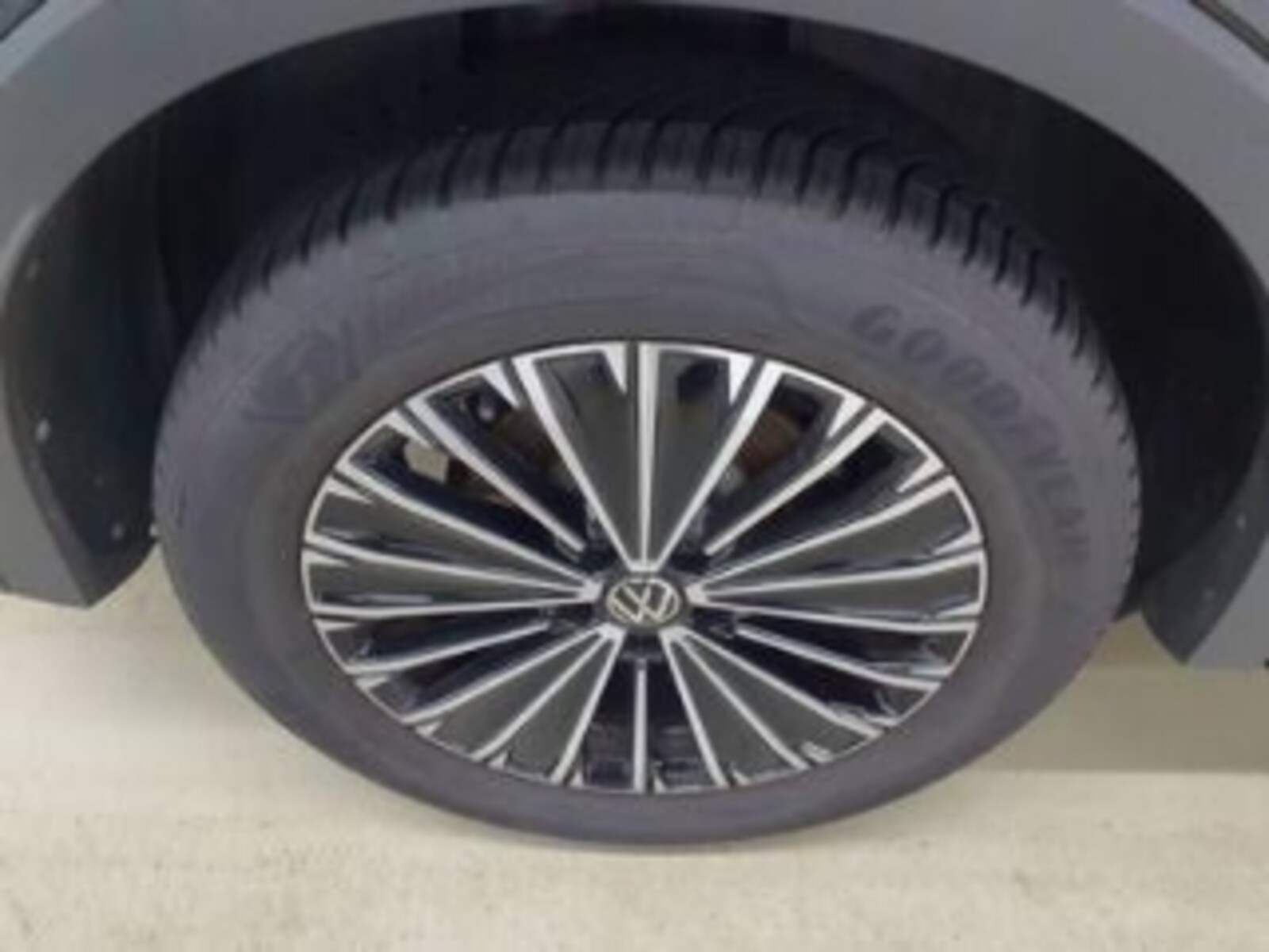 Volkswagen Tiguan – Bild 3
