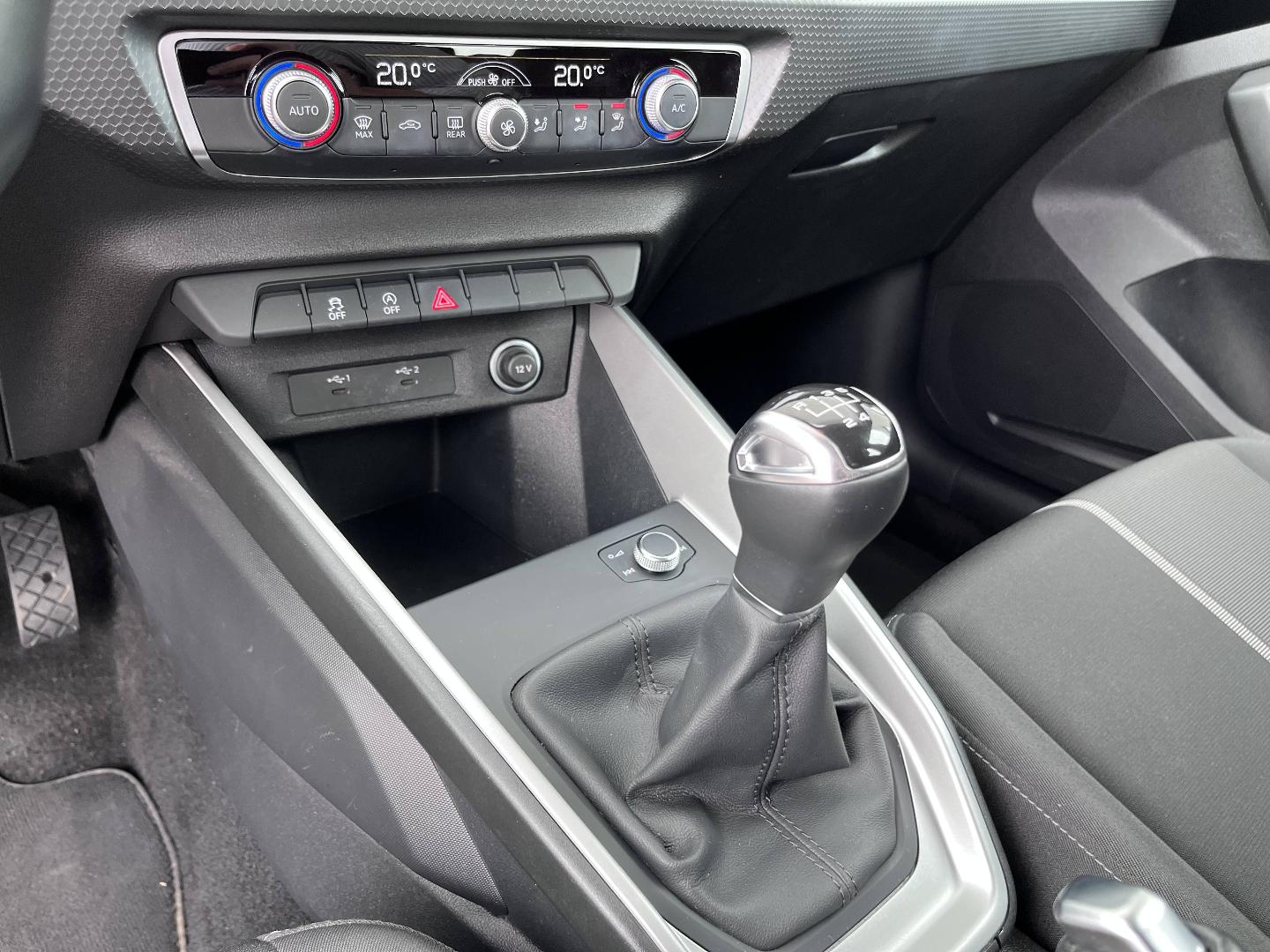 Image about Audi A1 Sportback Business Line 25 TFSI 70 kW (95 ch) 5 vitesses