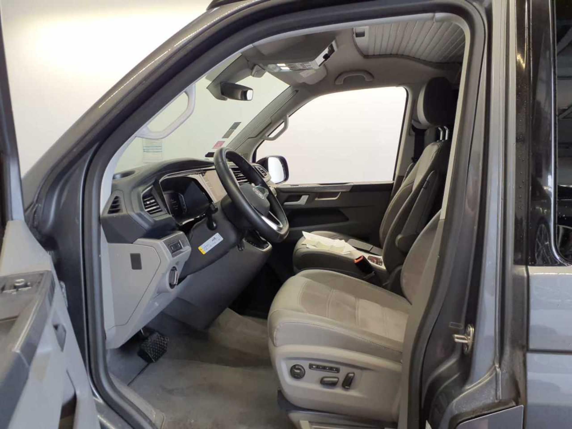 Volkswagen T6.1 California Ocean