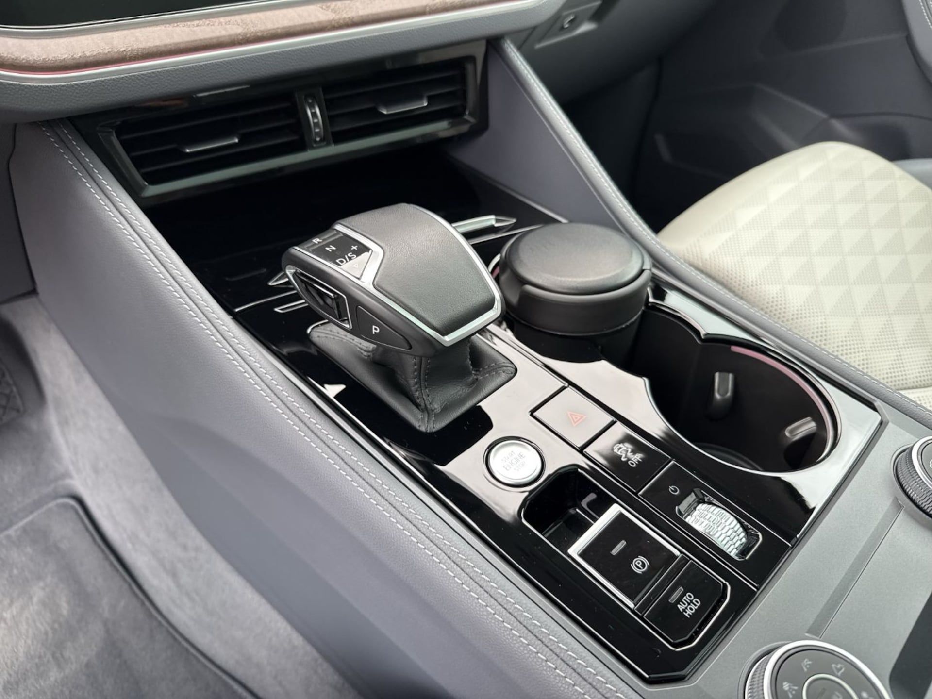 Volkswagen Touareg Elegance