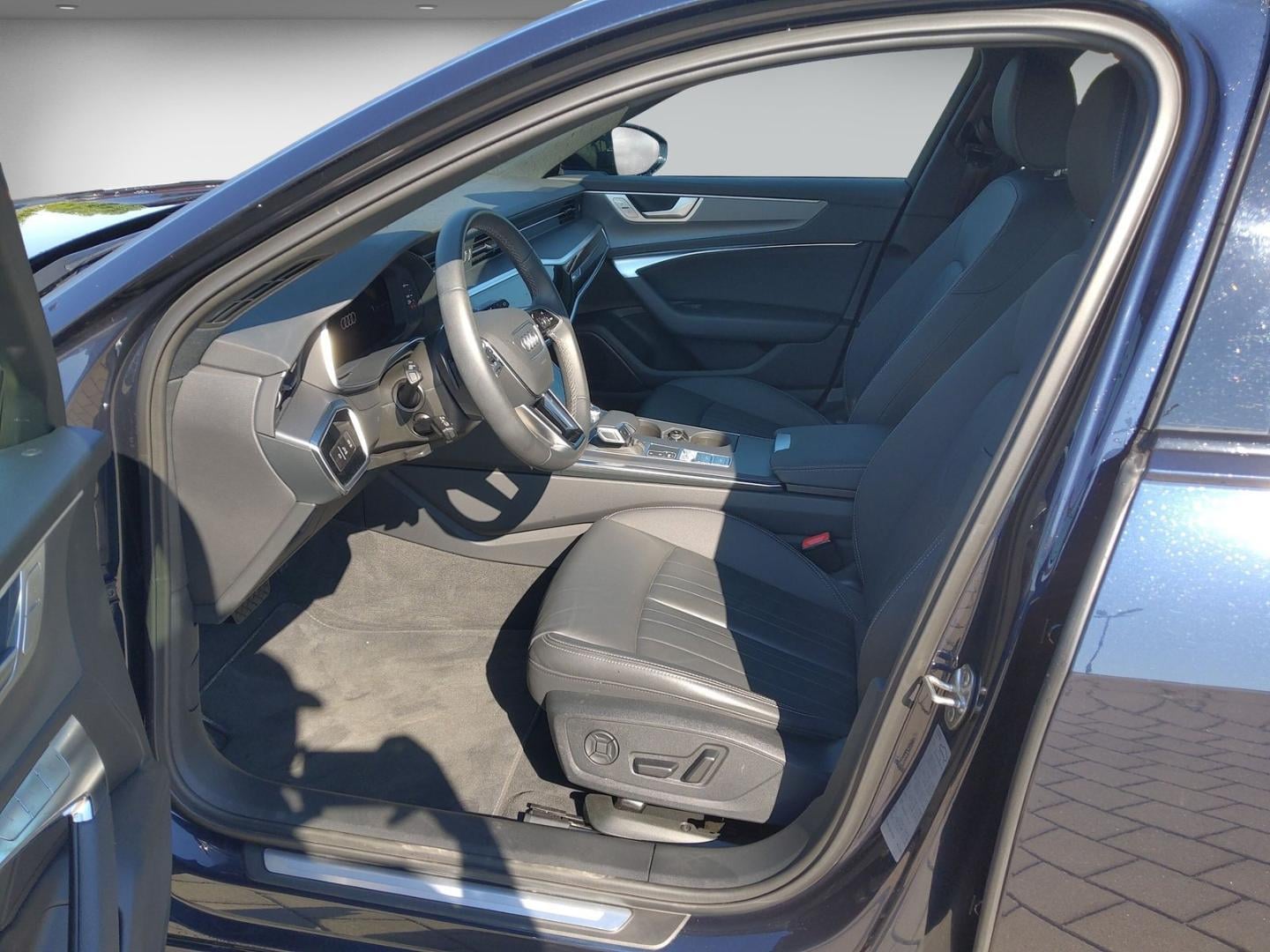 Bild über Audi A6 Avant advanced 45 TFSI S tronic - für weitere Informationen kontaktieren Sie den Audi Partner