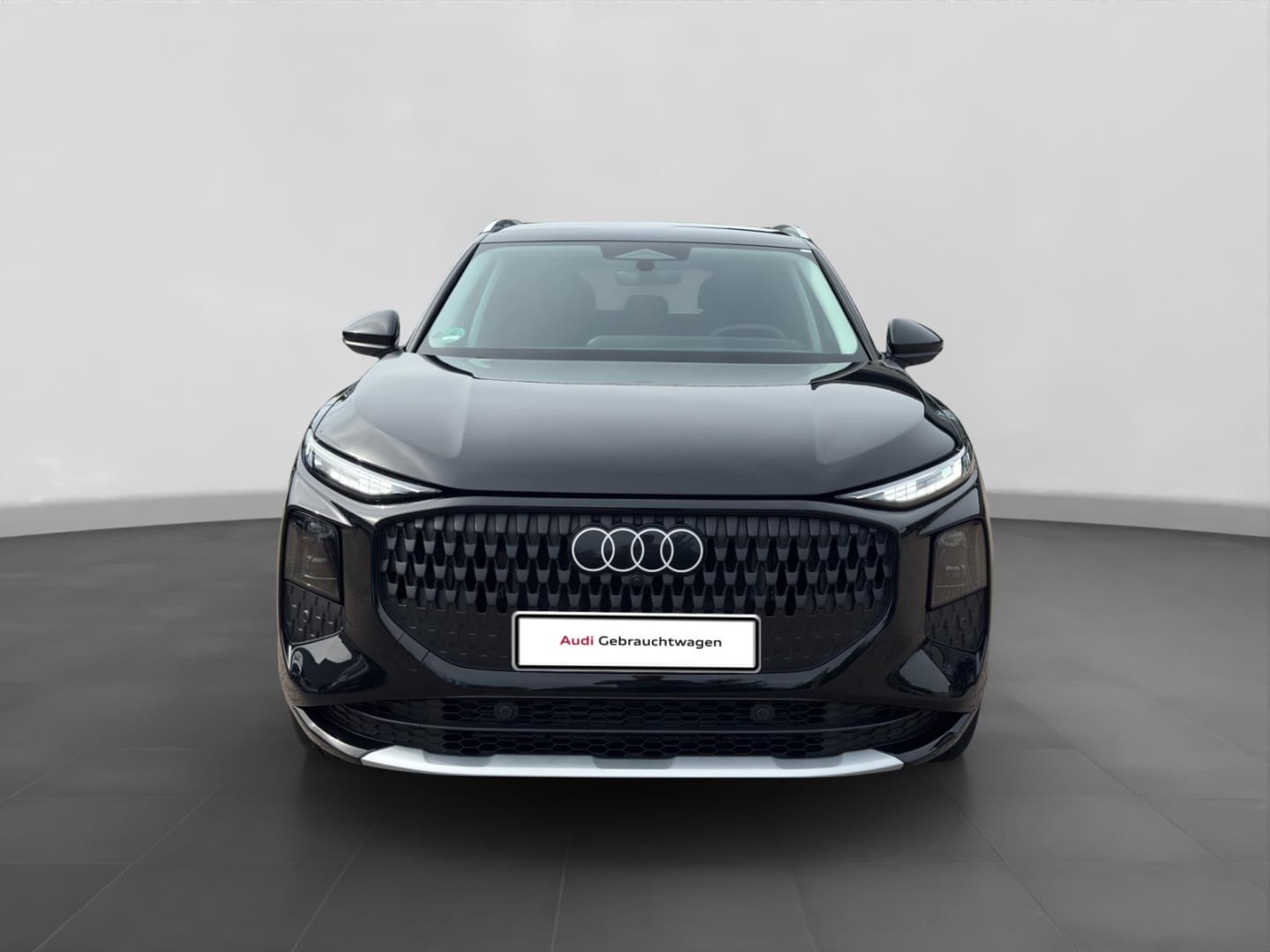 Bild über Audi Q3 SUV TFSI 110 kW S tronic - für weitere Informationen kontaktieren Sie den Audi Partner
