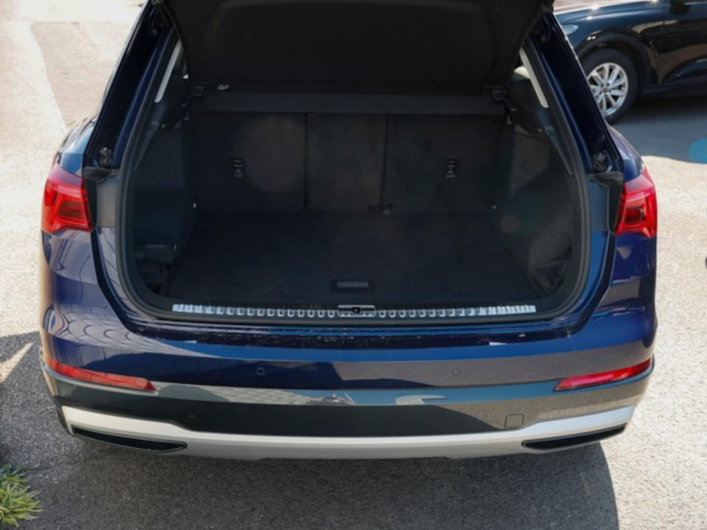 Bild über Audi Q3 TFSI 110 kW S tronic - für weitere Informationen kontaktieren Sie den Audi Partner