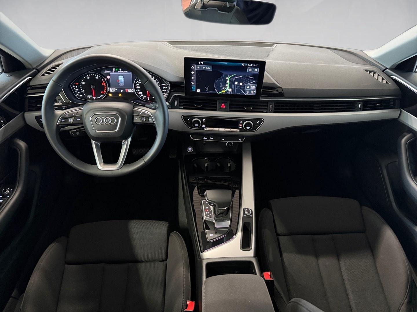 Bild über Audi A4 Avant 30 TDI S tronic - für weitere Informationen kontaktieren Sie den Audi Partner