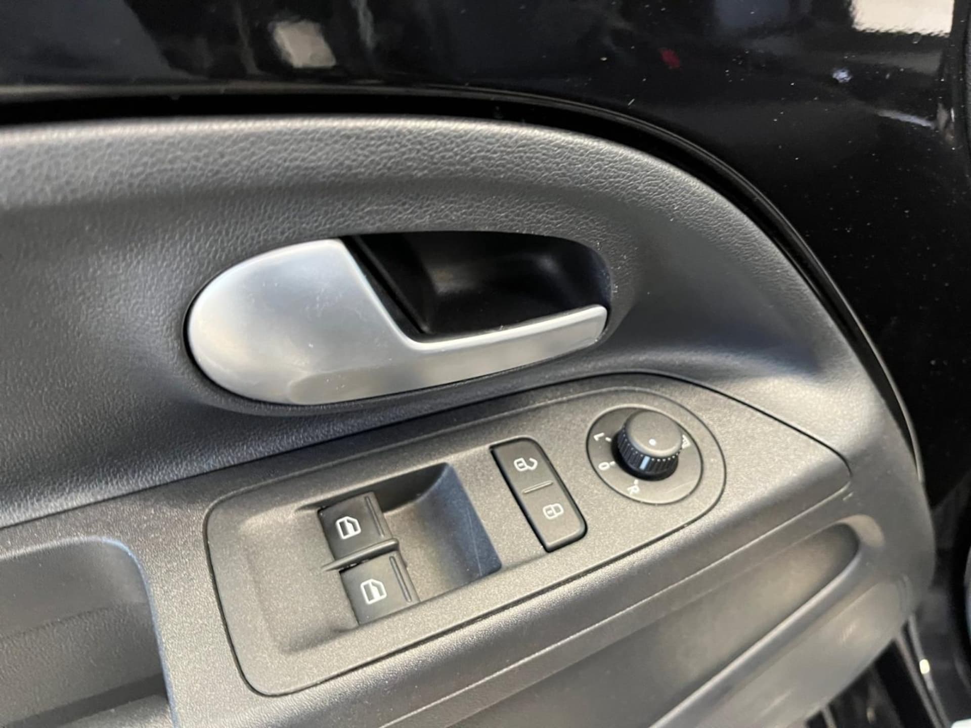 Volkswagen e-up! Style "Plus"