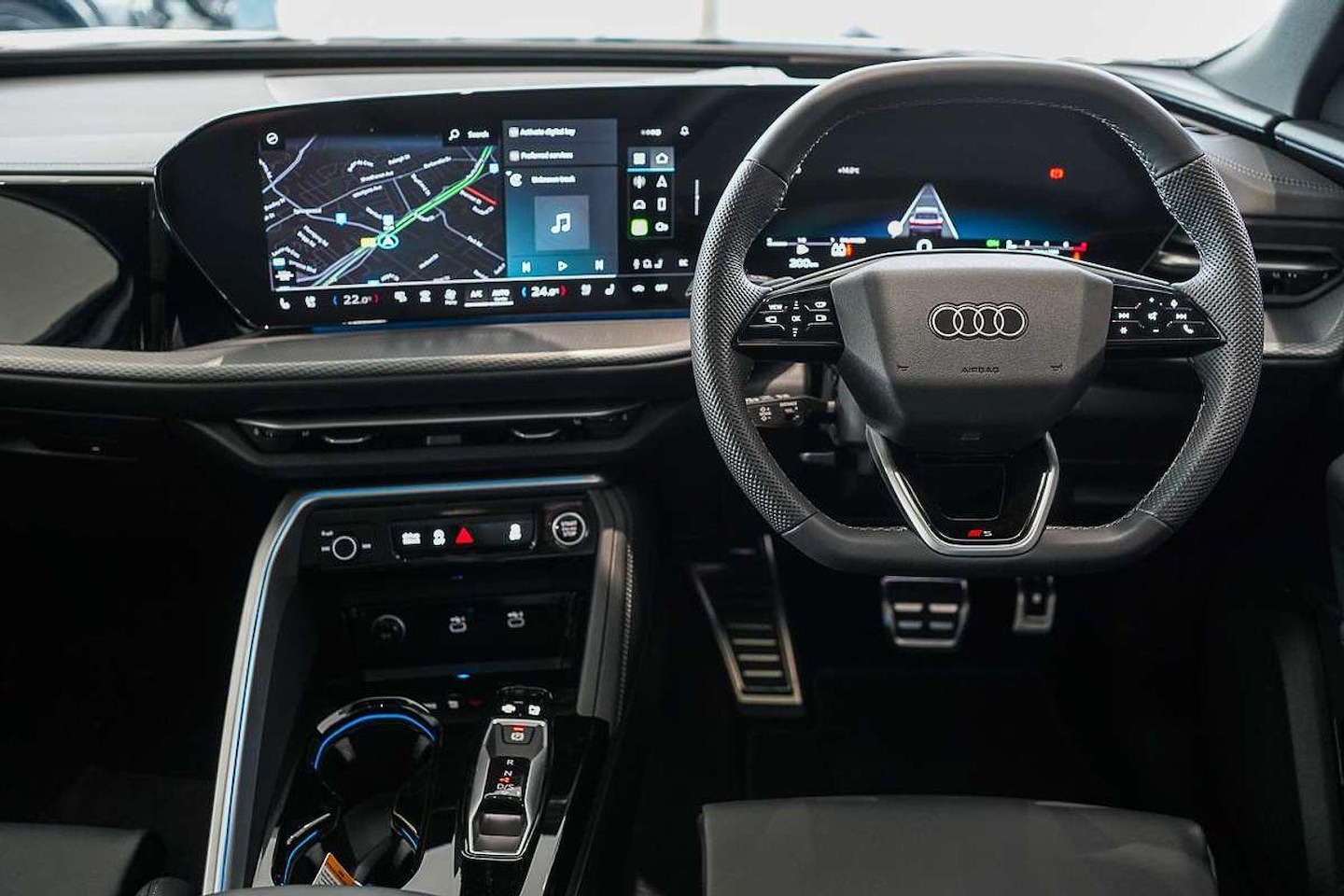 Image about Audi Q5 SUV TFSI quattro 200 kW sport