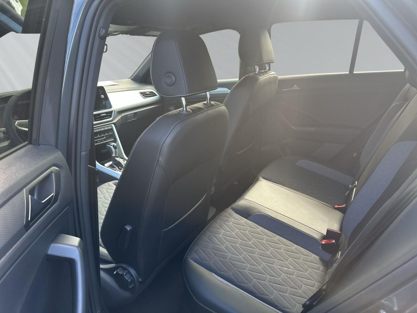 Volkswagen T-Roc – Bild 11